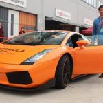 Drive Lamborghini on racetrack. Formulagt.es